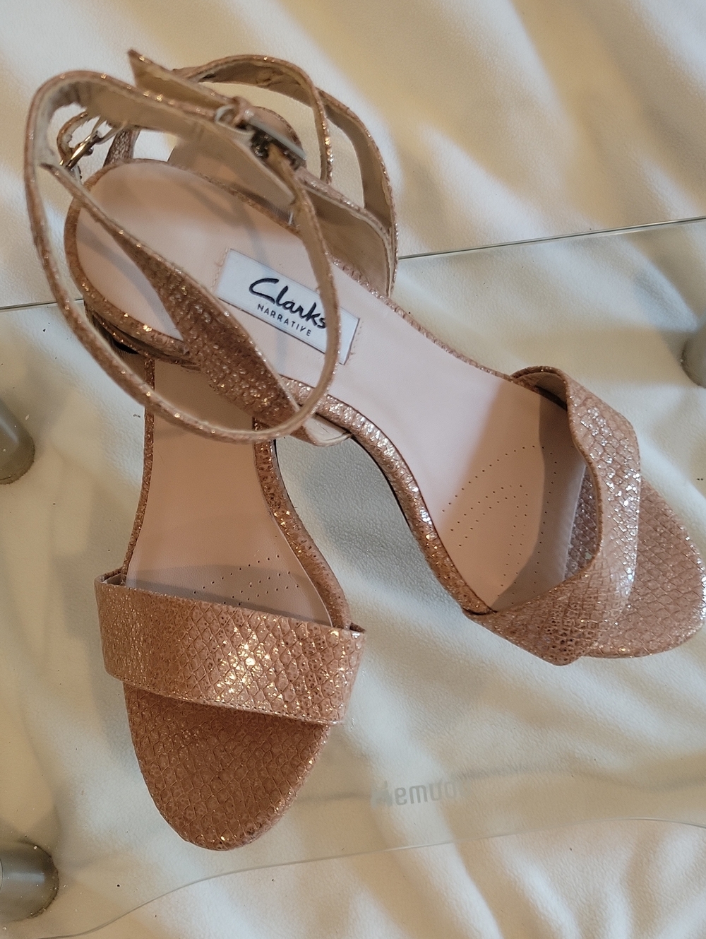 Clarks Rose Gold Metallic Textured Ankle-Strap Heels SZ 8